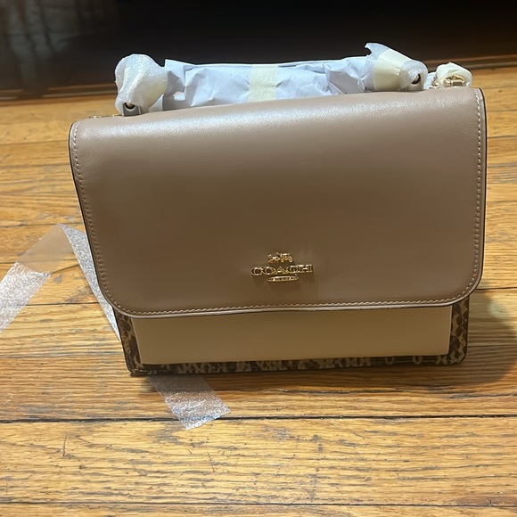 Brand new coach bag - still in the wrapping - Picture 7 of 9